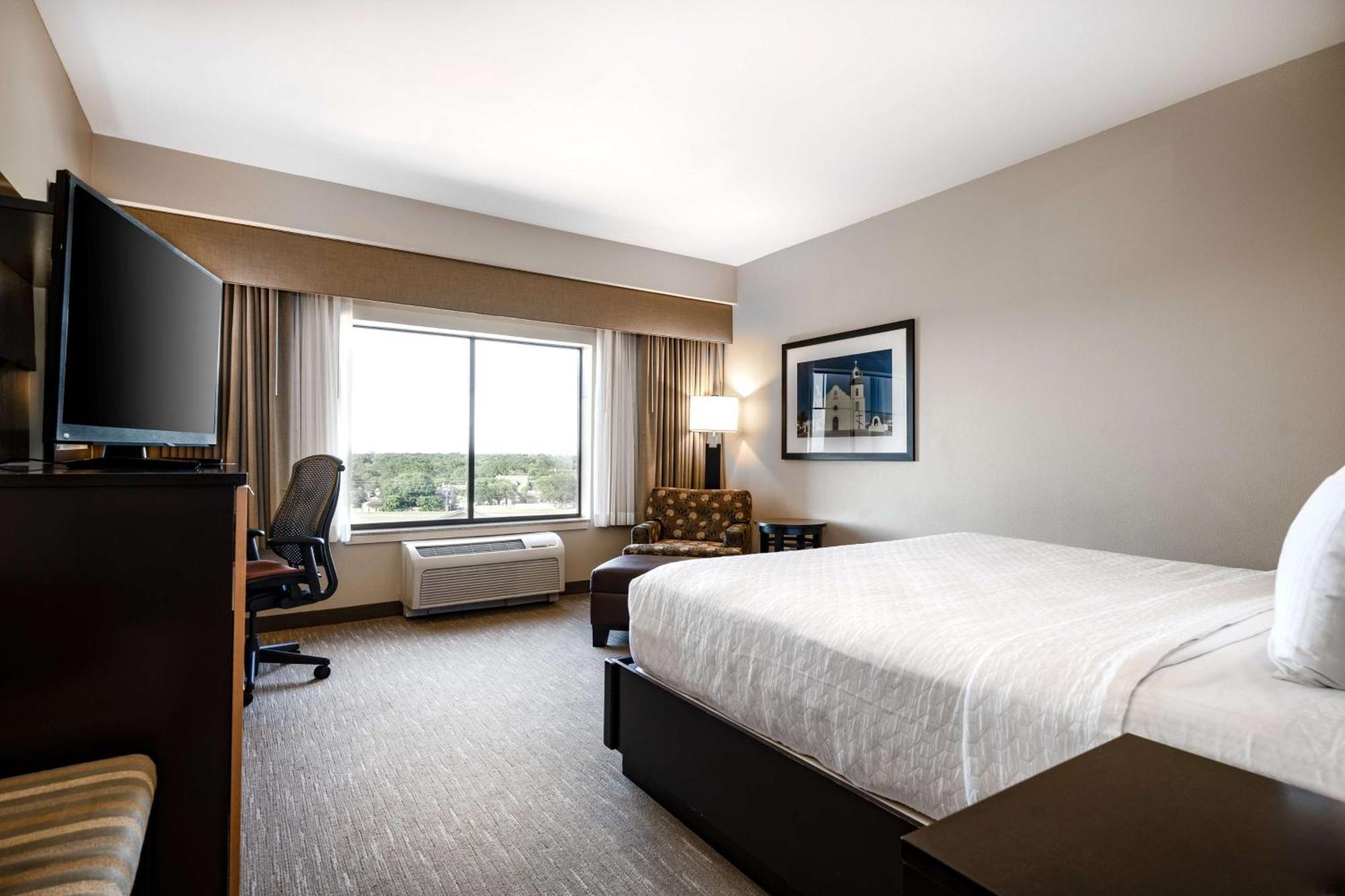 Best Western Premier Bryan College Station Exterior photo